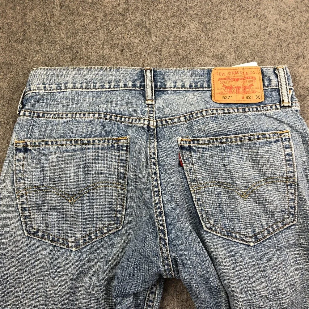 Levis 527 Jeans Mens 32x30 Blue Light Wash Slim Bootcut Denim Pants Casual